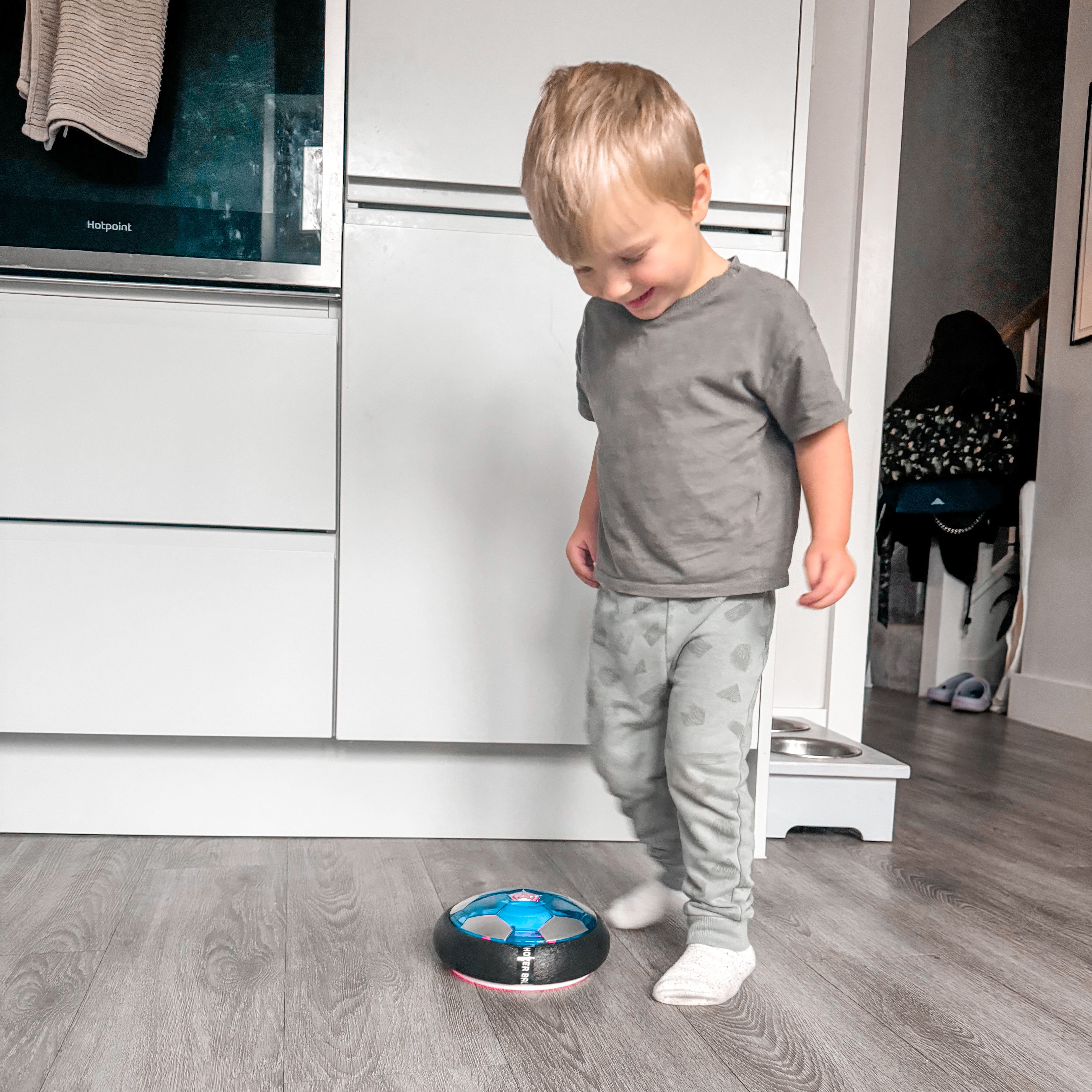 KiddoSpace™ - Hover- fotboll med LED-ljus för  Barn
